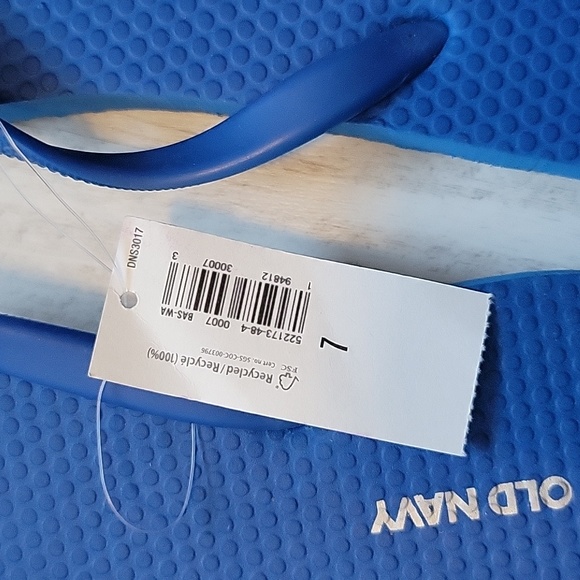 NWT Old Navy Blue Flip Flops - Picture 3 of 7